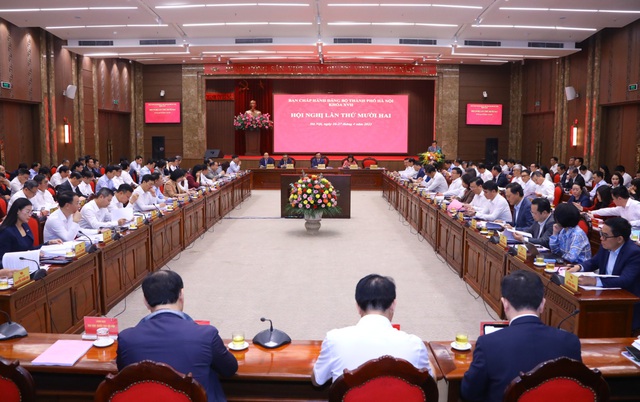 Bàn thảo nhiều nội dung quyết định đến sự phát triển của Thủ đô